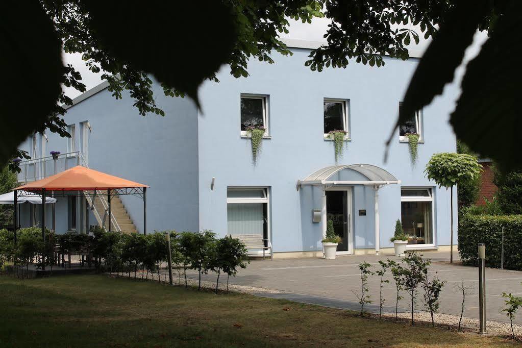 Pur Hotel Emlichheim Exterior photo